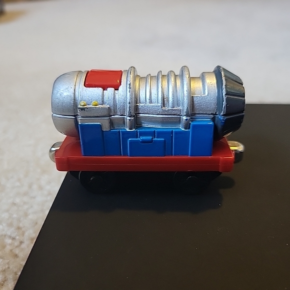 Thomas and Friends Jet Engine Lights and Sounds Take Along Diecast Metal Train - Picture 12 of 13